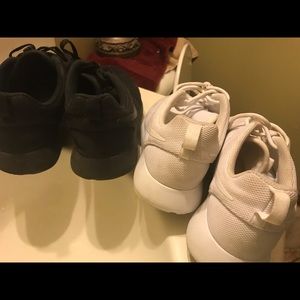 Nike Roshes Bundle Deal